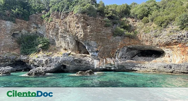 Immagine di copertina per: Perché il 110% dei Viaggiatori UK Sceglie il Cilento: I Numeri che Contano