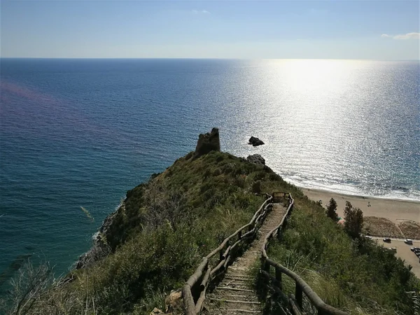 Immagine per Il Sentiero degli Innamorati: Un Cammino Romantico nel Cuore del Cilento